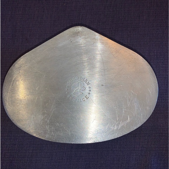 Vintage Guardian Service Ware Pot with Cover - Picture 9 of 13